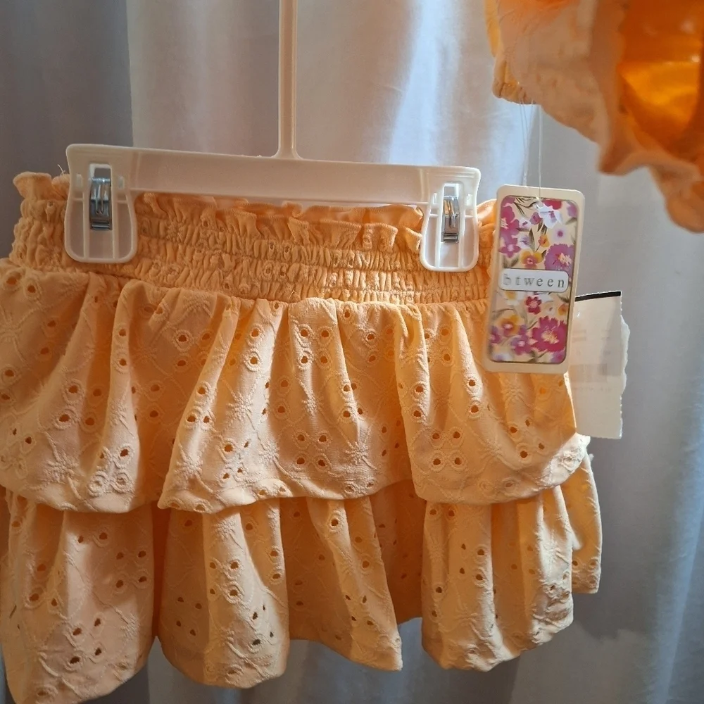 Girls 3 piece skirt shirt and glasses size 4T NWT